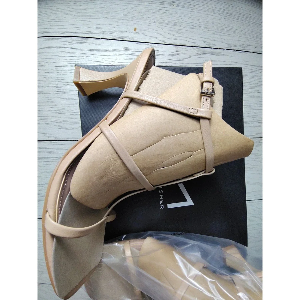 Marc Fisher LTD Dennie Strappy Square Toe Sandals Medium Natural Leather 8.5M